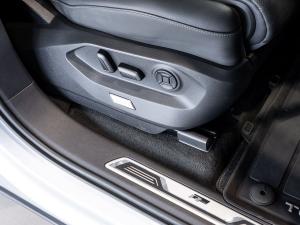 Volkswagen Touareg V6 TDI Executive R-Line - Image 15
