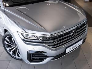 Volkswagen Touareg V6 TDI Executive R-Line - Image 4