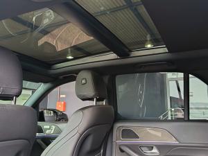 Mercedes-Benz GLE GLE400d 4Matic - Image 12