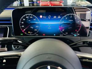 Mercedes-Benz E-Class E200 Avantgarde - Image 7