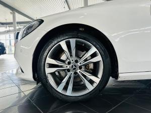 Mercedes-Benz C-Class C200 coupe auto - Image 12