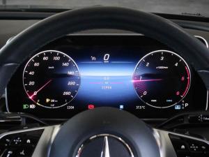 Mercedes-Benz C-Class C220d Avantgarde - Image 13