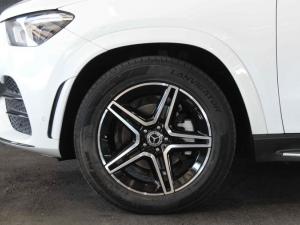 Mercedes-Benz GLE GLE300d 4Matic - Image 4