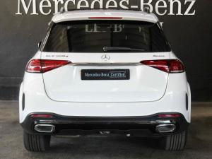 Mercedes-Benz GLE GLE300d 4Matic - Image 8