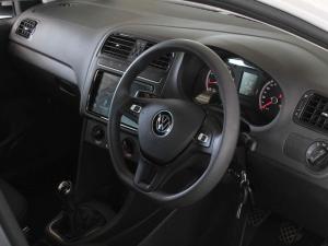 Volkswagen Polo Vivo hatch 1.4 Life - Image 14