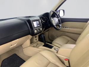 Ford Everest 3.0 Tdci LTD 4X4 automatic - Image 17