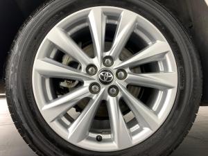 Toyota Corolla 1.8 XS Hybrid CVT - Image 12