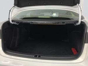 Toyota Corolla 1.8 XS Hybrid CVT - Image 20