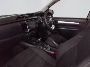 Toyota Hilux 2.4 GD-6 RB Raider automaticE/CAB - Image 3