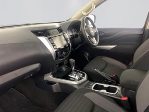 Nissan Navara 2.5D LE 4X2 automatic D/C - Image 14