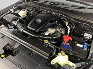 Nissan Navara 2.5D LE 4X2 automatic D/C - Image 20