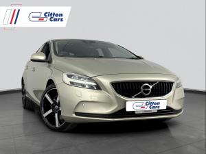 Volvo V40 D3 Momentum Geartronic - Image 3