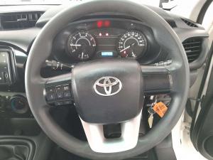 Toyota Hilux 2.4 GD-6 RB SRS/C - Image 16