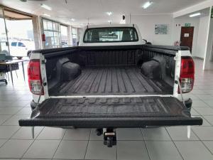 Toyota Hilux 2.4 GD-6 RB SRS/C - Image 5