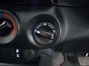 Toyota Hilux 2.4 GD-6 Raider X 4X4 automaticD/C - Image 17