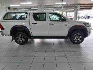 Toyota Hilux 2.4 GD-6 Raider X 4X4 automaticD/C - Image 6