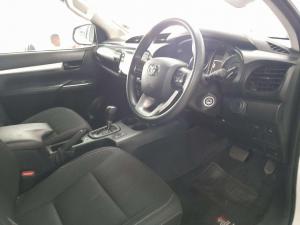 Toyota Hilux 2.4 GD-6 Raider X 4X4 automaticD/C - Image 8