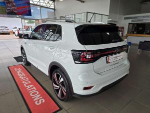 Volkswagen T-CROSS 1.5 TSI R-LINE DSG - Image 19