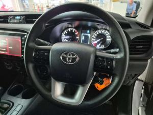 Toyota Hilux 2.4 GD-6 Raider 4X4 automaticD/C - Image 17