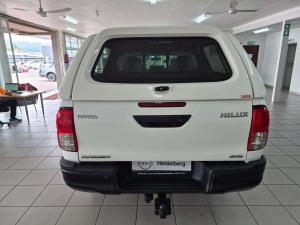 Toyota Hilux 2.4 GD-6 Raider 4X4 automaticD/C - Image 5