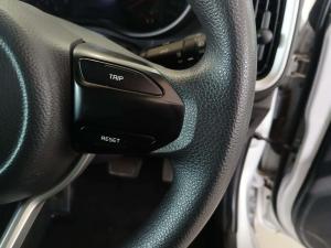 Kia Picanto 1.0 Street automatic - Image 14