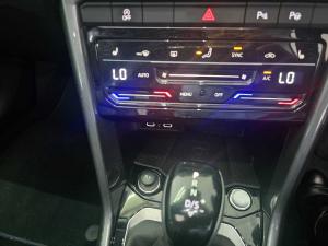 Volkswagen T-Roc 2.0TSI 140kW 4Motion Design - Image 14