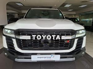 Toyota Land Cruiser 300 3.3D GR-Sport - Image 1