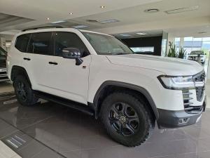 Toyota Land Cruiser 300 3.3D GR-Sport - Image 2
