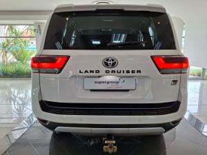 Toyota Land Cruiser 300 3.3D GR-Sport - Image 4