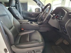 Toyota Land Cruiser 300 3.3D GR-Sport - Image 7