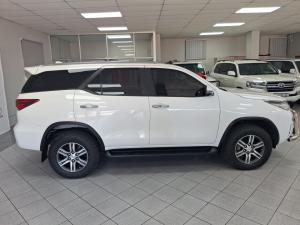Toyota Fortuner 2.4GD-6 auto - Image 3