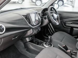 Toyota Vitz 1.0 XR manual - Image 7