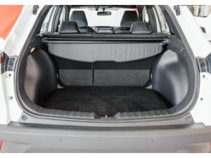 Toyota Corolla Cross 1.8 Hybrid XS - Image 13