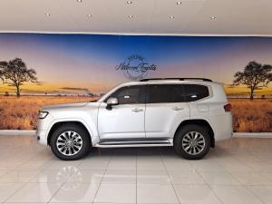 Toyota Land Cruiser 300 3.5T ZX - Image 10