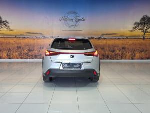 Lexus UX 200 EX - Image 5