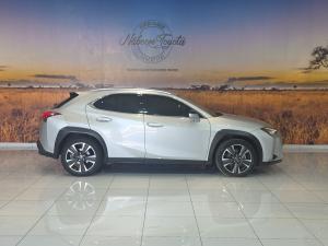 Lexus UX 200 EX - Image 3