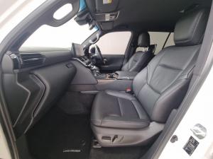 Toyota Land Cruiser 300 3.3D ZX - Image 7