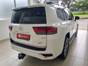 Toyota Land Cruiser 300 3.3D ZX - Image 2