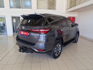Toyota Fortuner 2.8GD-6 4x4 VX - Image 2
