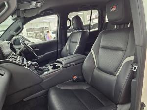 Toyota Land Cruiser 300 3.3D GR-Sport - Image 16