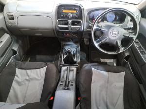 Nissan NP300 Hardbody 2.5TDi double cab Hi-rider - Image 6