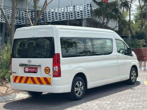 Toyota Quantum 2.8 SLWB bus 14-seater GL manual - Image 2