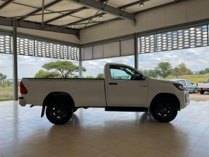 Toyota Hilux 2.4GD-6 single cab Raider auto - Image 3