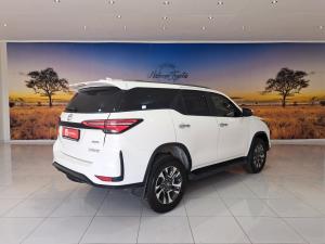 Toyota Fortuner 2.4GD-6 4x4 - Image 2
