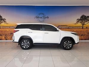 Toyota Fortuner 2.4GD-6 4x4 - Image 3