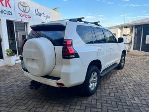 Toyota Land Cruiser Prado 3.0DT TX - Image 2