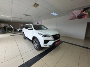Toyota Fortuner 2.4GD-6 manual - Image 1