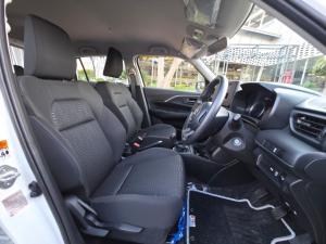 Suzuki Swift 1.2 GL - Image 7