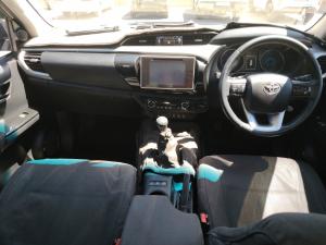 Toyota Hilux 2.8GD-6 double cab 4x4 Raider - Image 6