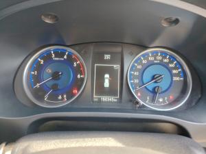 Toyota Hilux 2.8GD-6 double cab 4x4 Raider - Image 11